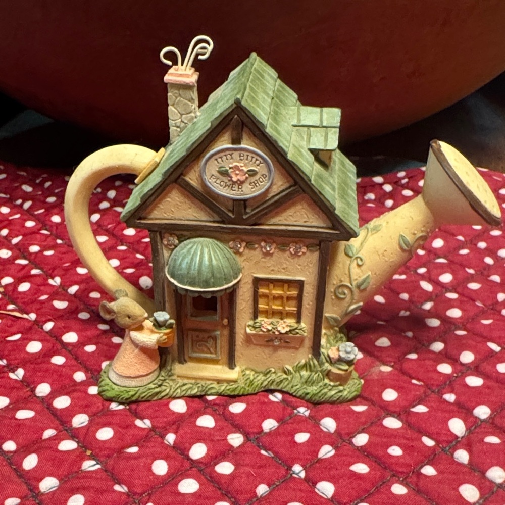 Vintage Tails With Heart Enesco Mouse Figurine 4060180 “Itty Bitty Flower Shop”